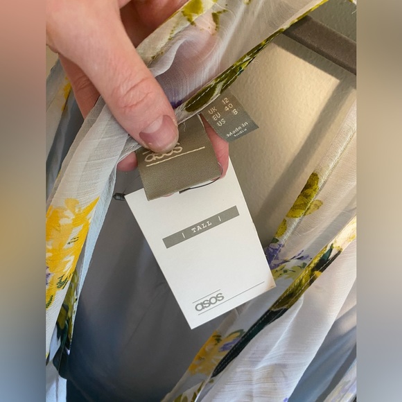 ASOS Tall Floral Maxi Dress - Open Shoulder, size 8 Tall - Picture 6 of 6